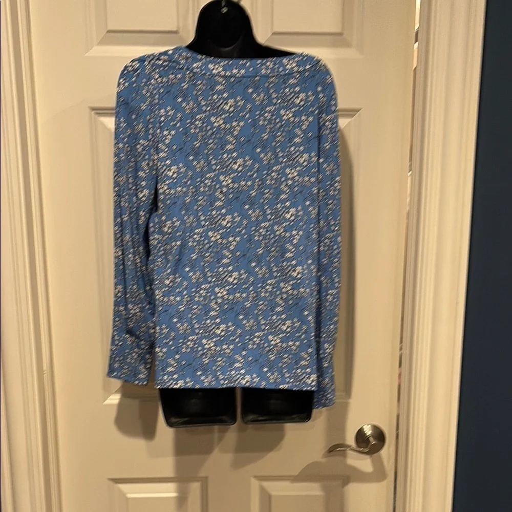 Banana Republic Blue and White Puff Sleeve Blouse
